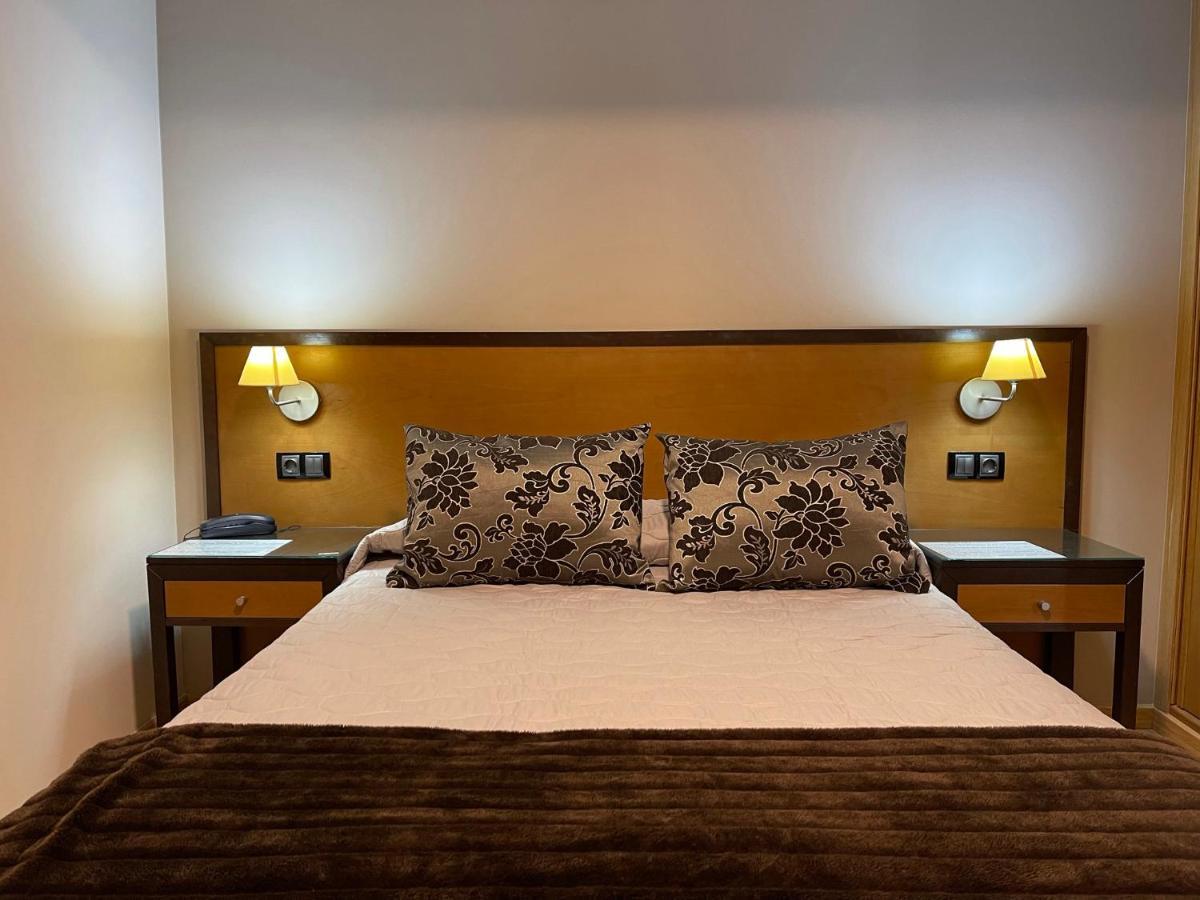Aparthotel Arenteiro Carballino Εξωτερικό φωτογραφία