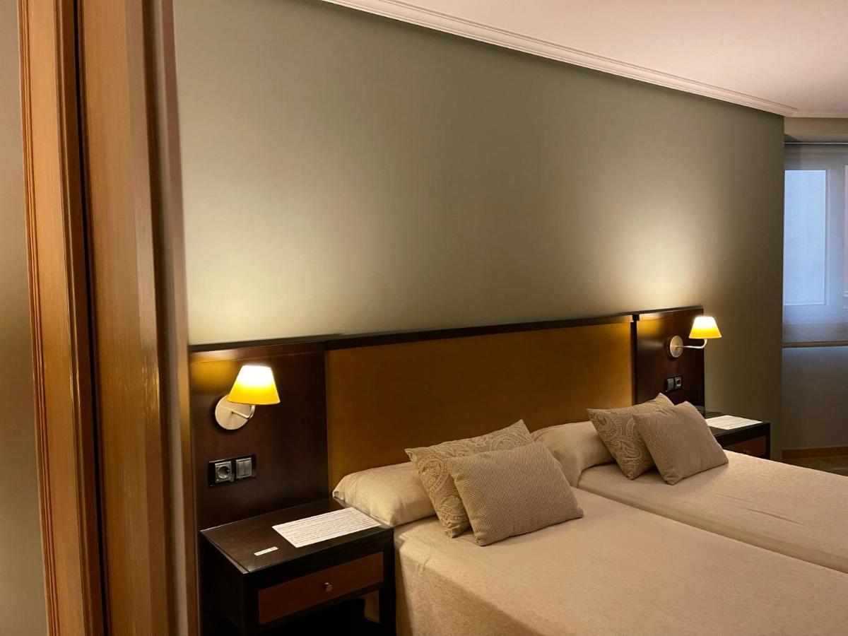 Aparthotel Arenteiro Carballino Εξωτερικό φωτογραφία
