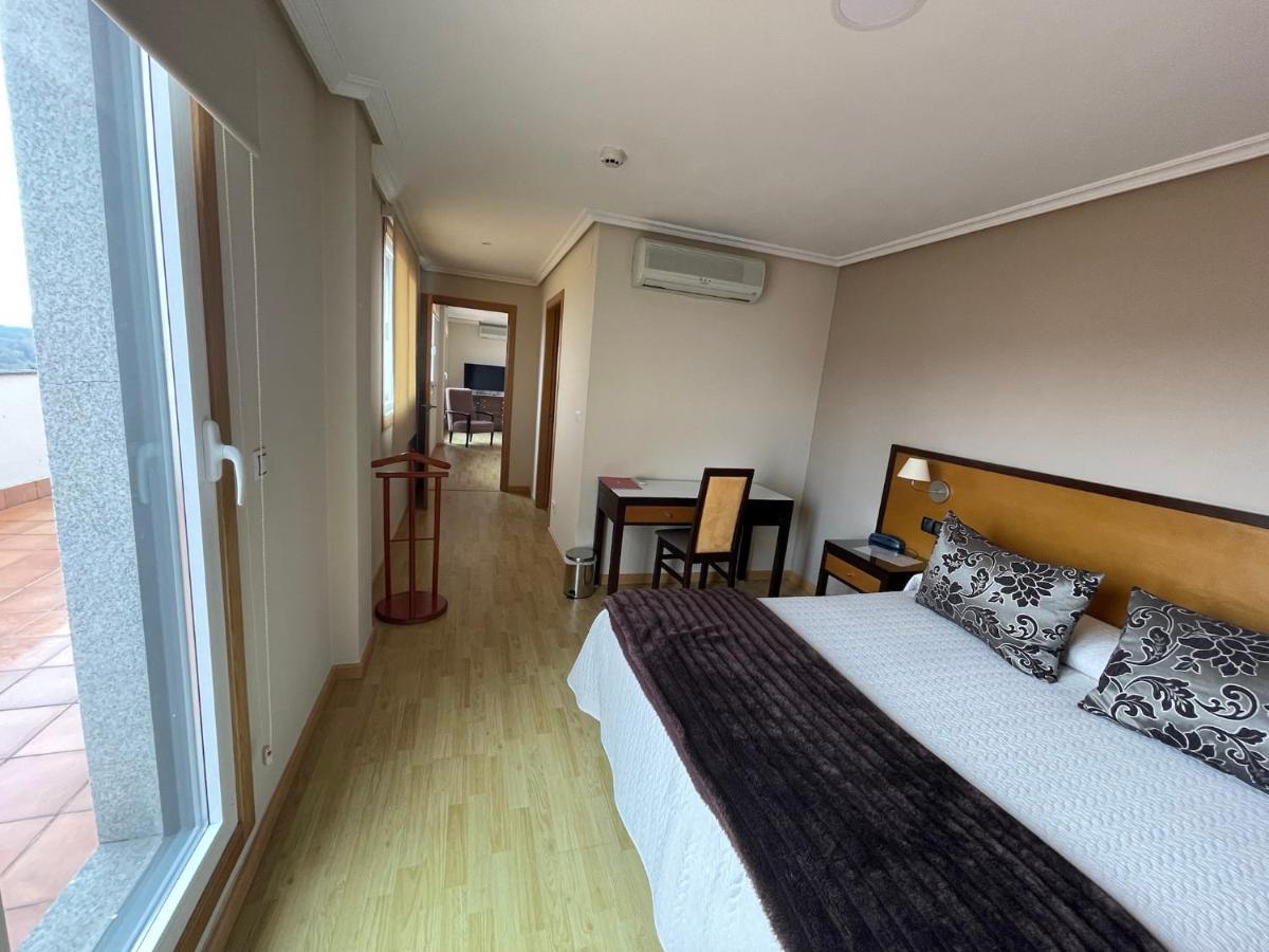Aparthotel Arenteiro Carballino Εξωτερικό φωτογραφία