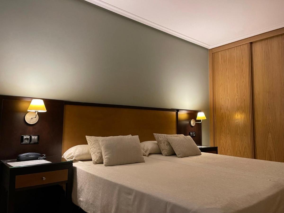 Aparthotel Arenteiro Carballino Εξωτερικό φωτογραφία