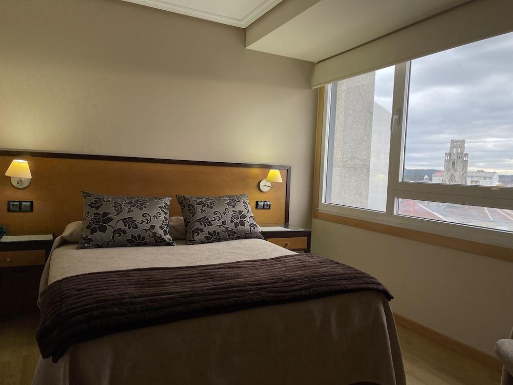 Aparthotel Arenteiro Carballino Εξωτερικό φωτογραφία